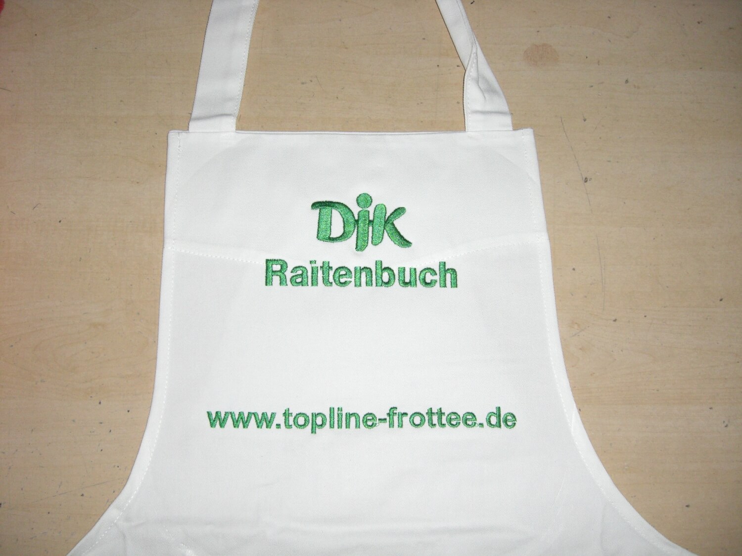 schürzen besticken online